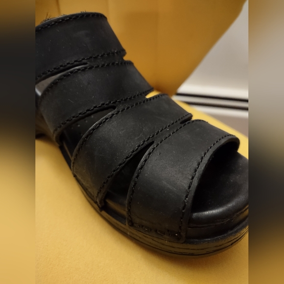 Dansko Slides - Picture 4 of 6